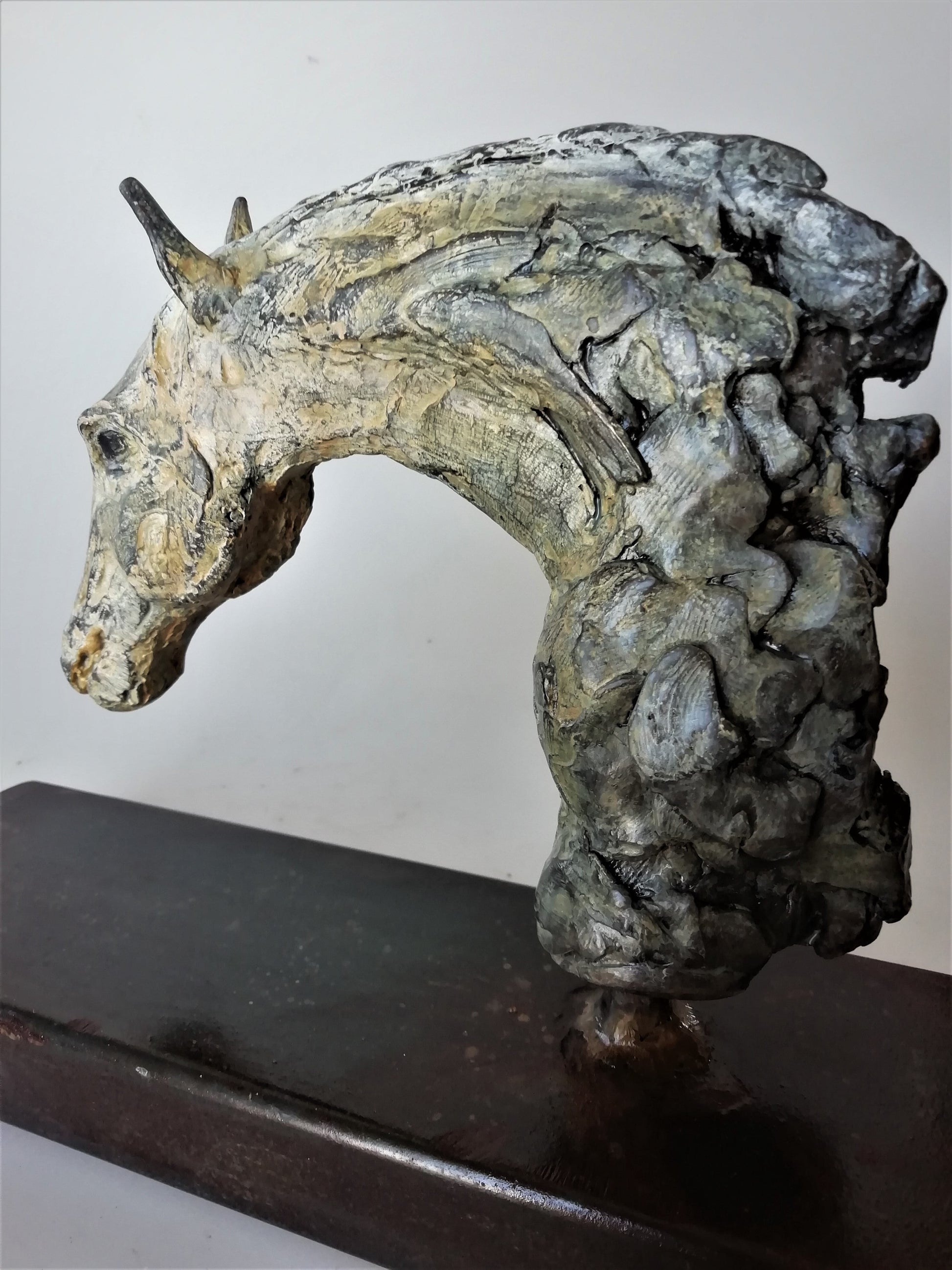 Horse head ivory - Galerie de Juliette