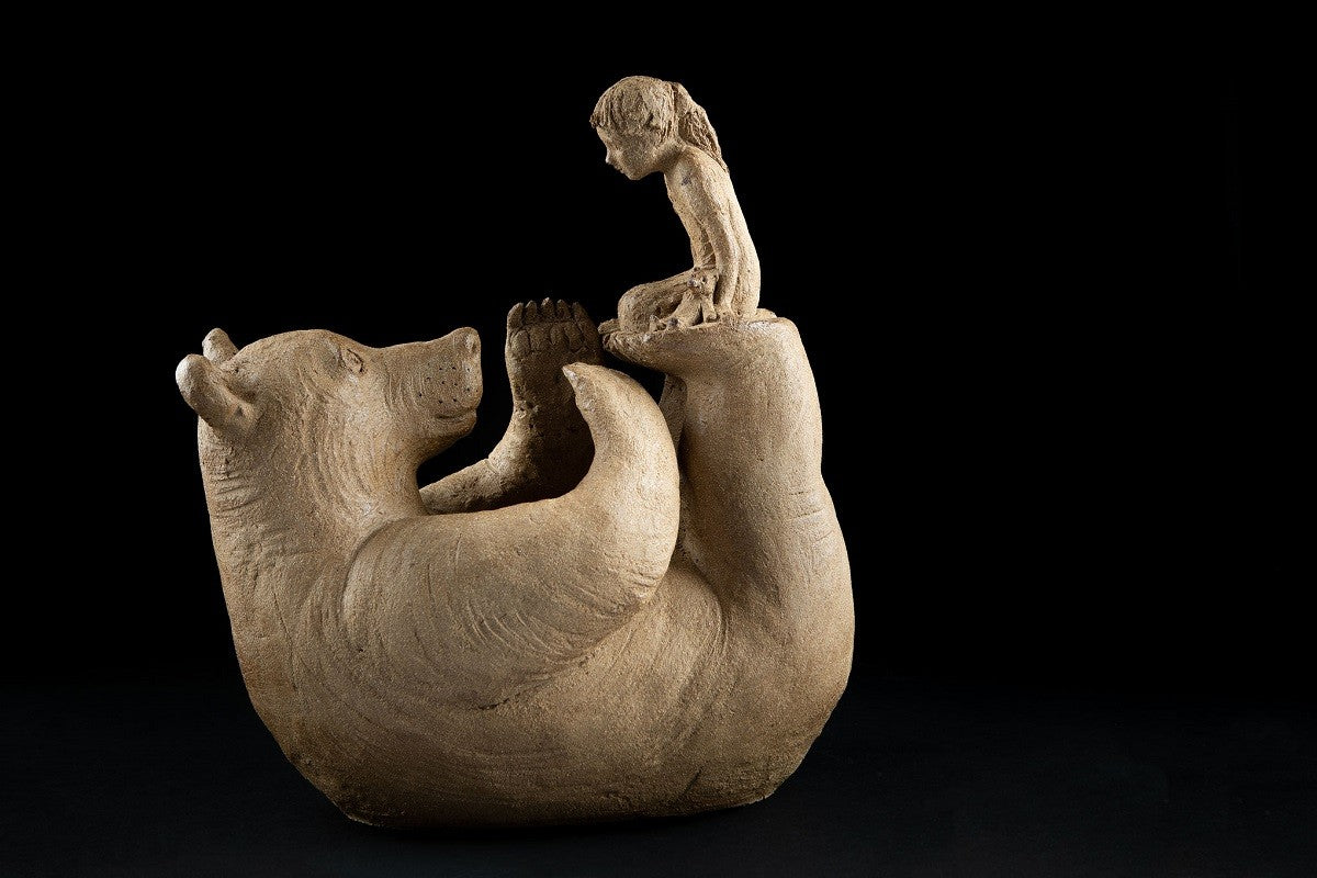 Gaby et son ours - Galerie de Juliette