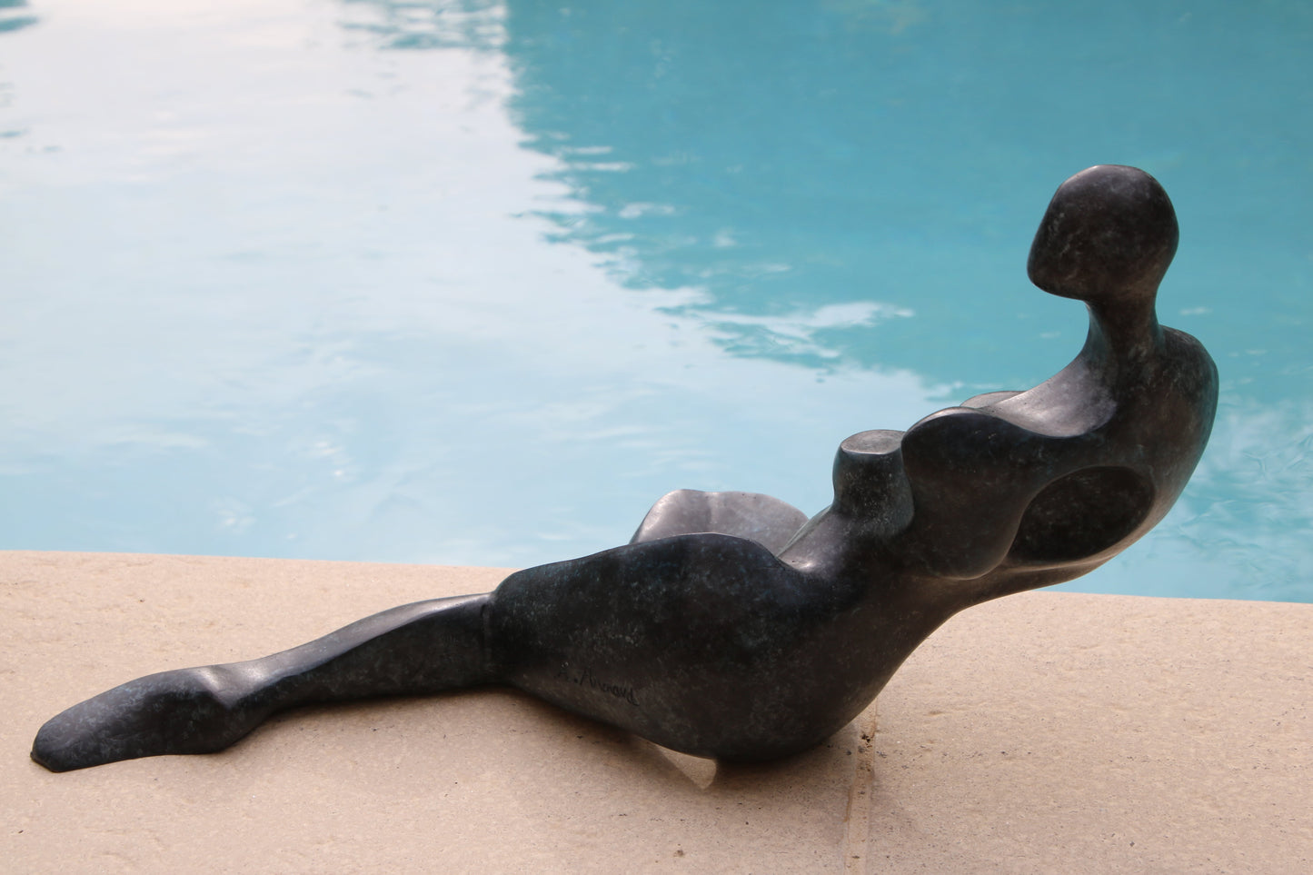 Figure étendue stylisée - Galerie de Juliette